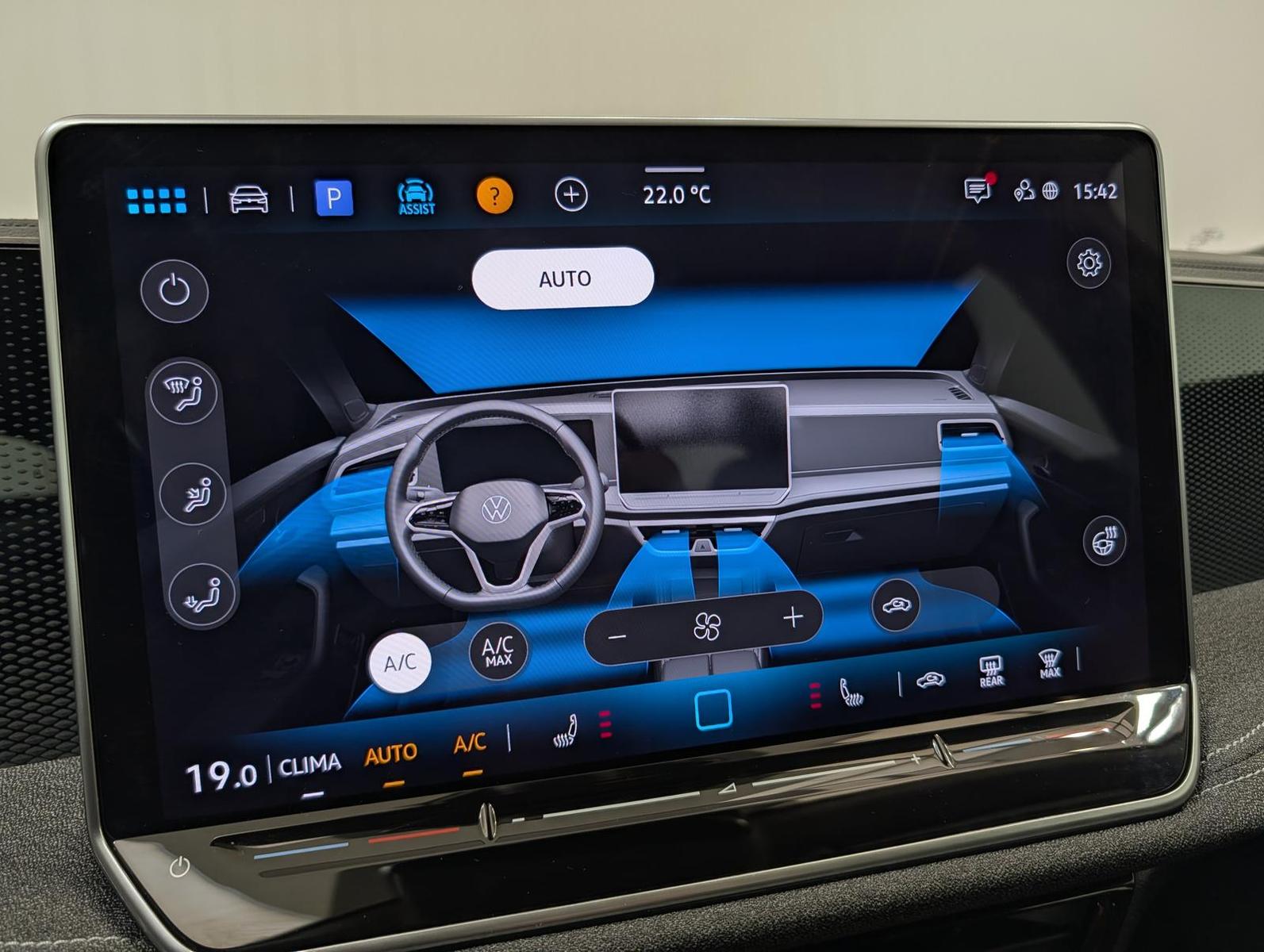 Volkswagen Passat 1.5 eTSI DSG ACC LED Winter App, миниатюра 19