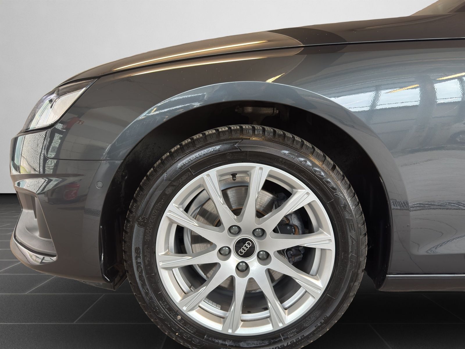 Audi A4 - Bild 9