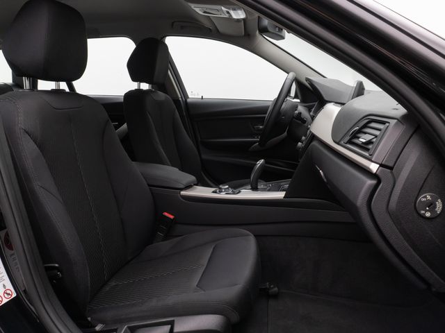 Foto Nummer 33: BMW 320d