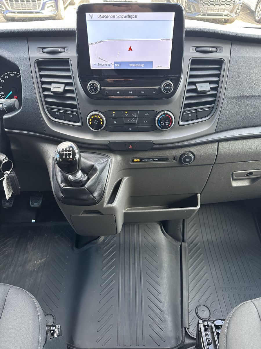 Fahrzeugabbildung Ford Transit 350 L3 DoKa NAV+AHK+CARPLAY+DAB+TEMPOMAT