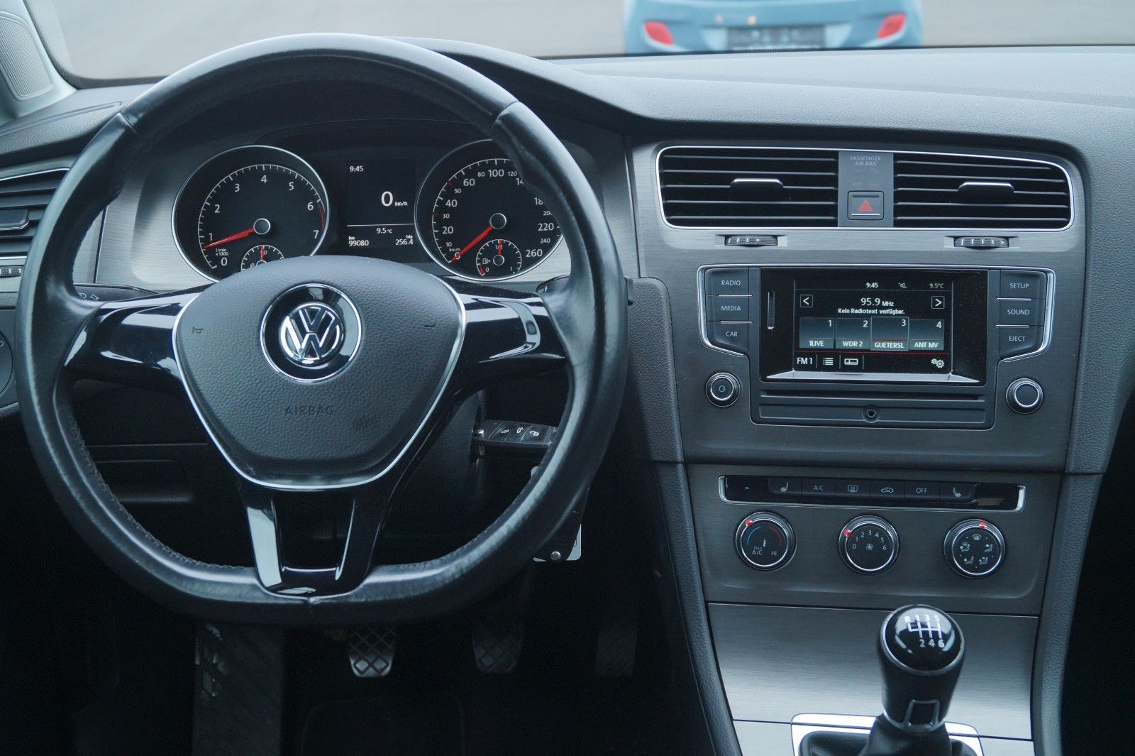 Fahrzeugabbildung Volkswagen Golf VII Lim. Comfortline BMT