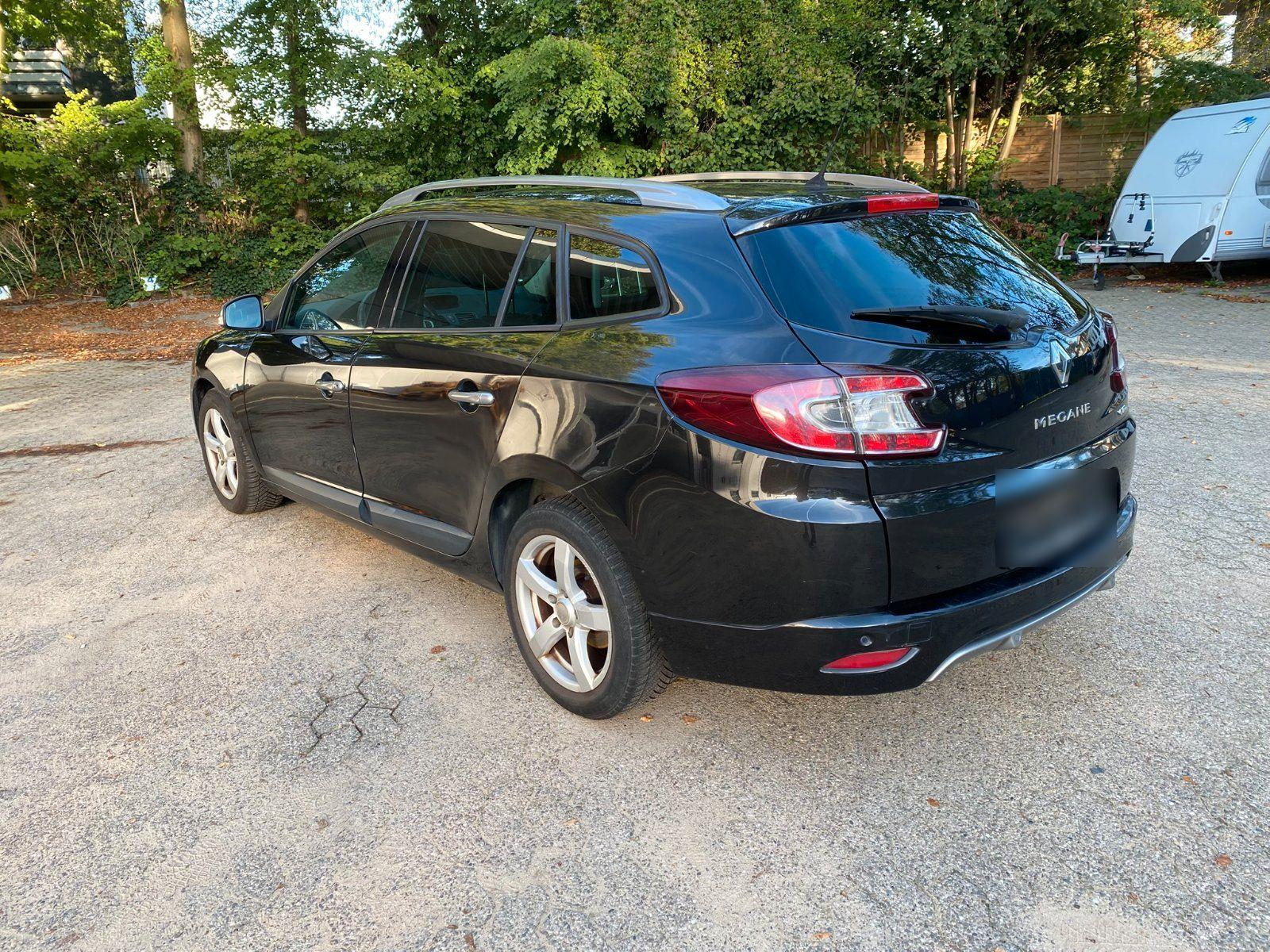 Renault Megane 2010 — engine 131 HP (96kW)