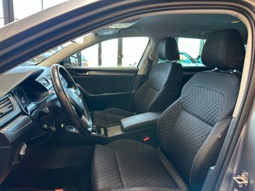 Skoda Superb Combi Style *BiXenon*Navi*AHK*
