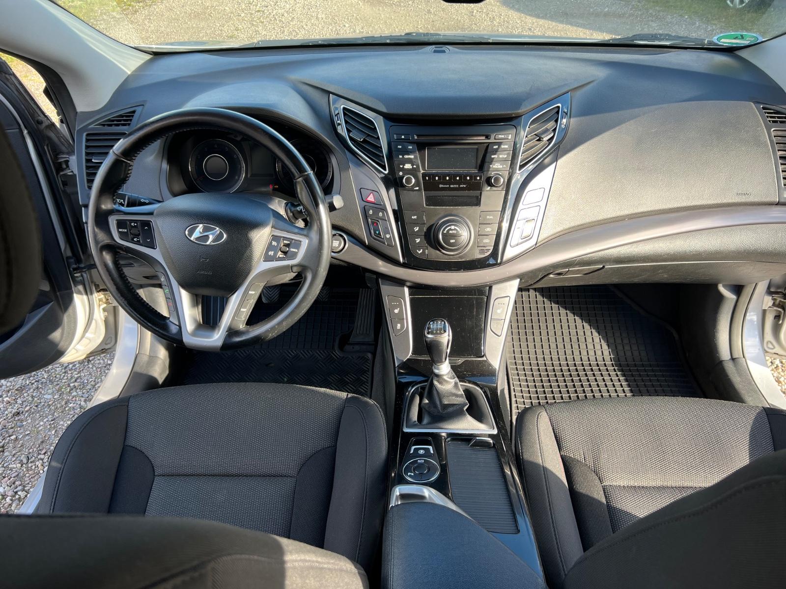 Hyundai i40 2013 — photo 29