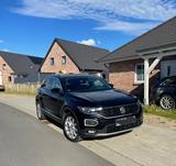 Volkswagen T-Roc 1.5 TSI OPF / ACC / AHK / TÜV NEU  - VW T-Roc von privat