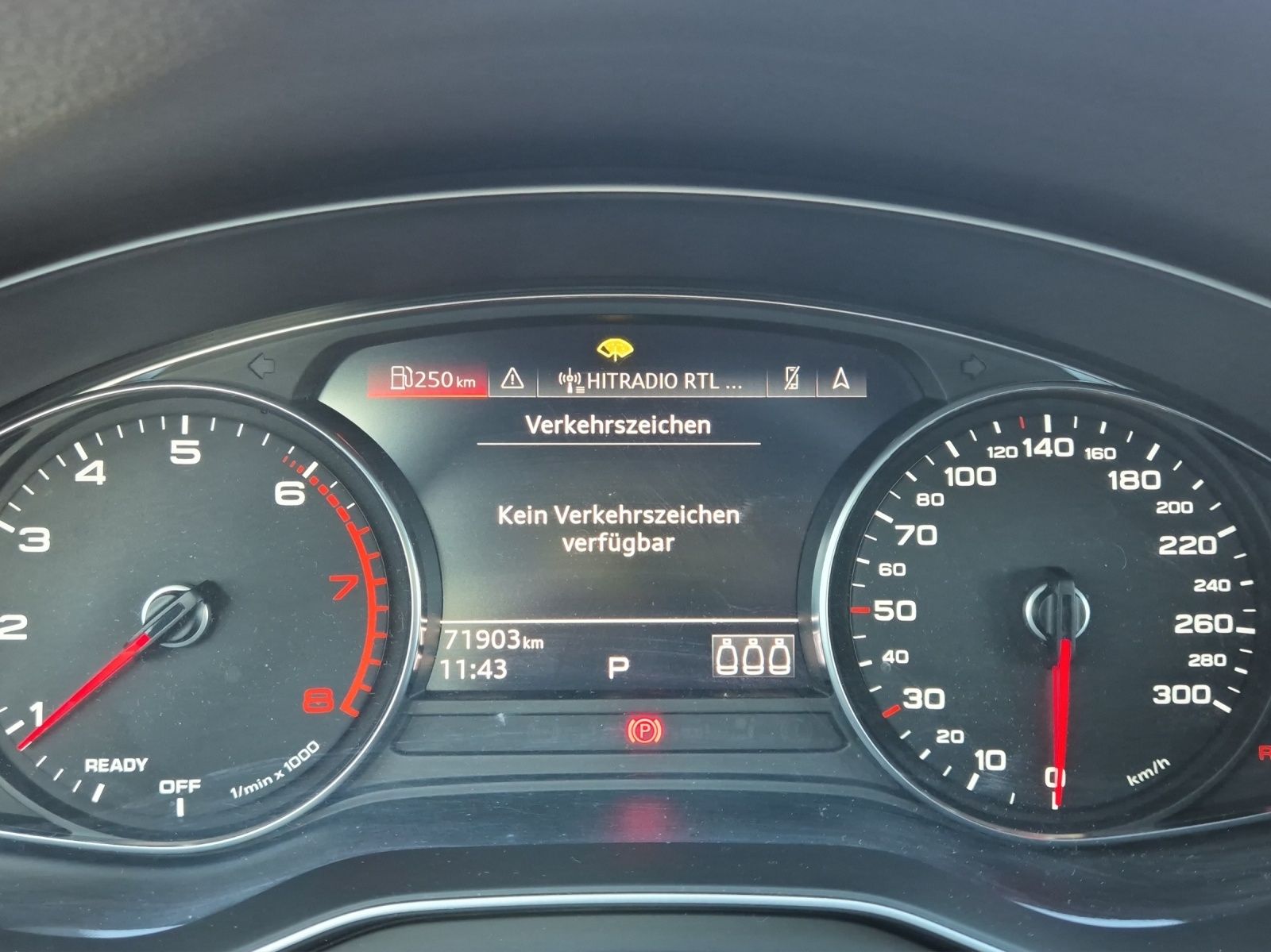 Fahrzeugabbildung Audi A4 Avant 35 TFSI S-line S-tronic LED Navi ACC RF