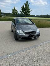 Mercedes-Benz A 160 CDI BlueEFFICIENCY - - Mercedes-Benz A 160: Cdi Blueefficiency