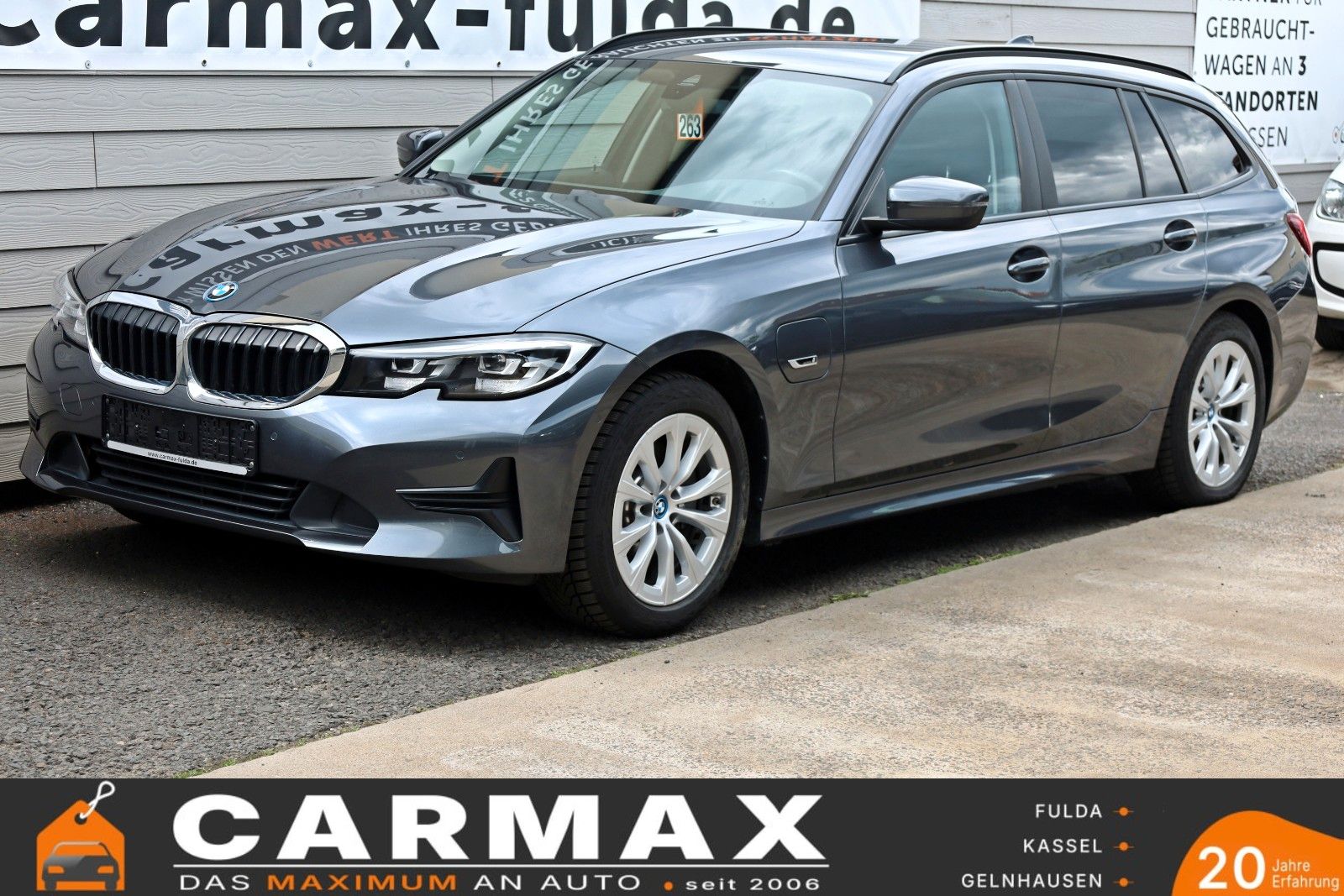 Fahrzeugabbildung BMW 320e Touring Advantage Leder,Navi,LED,Kamera,AHK