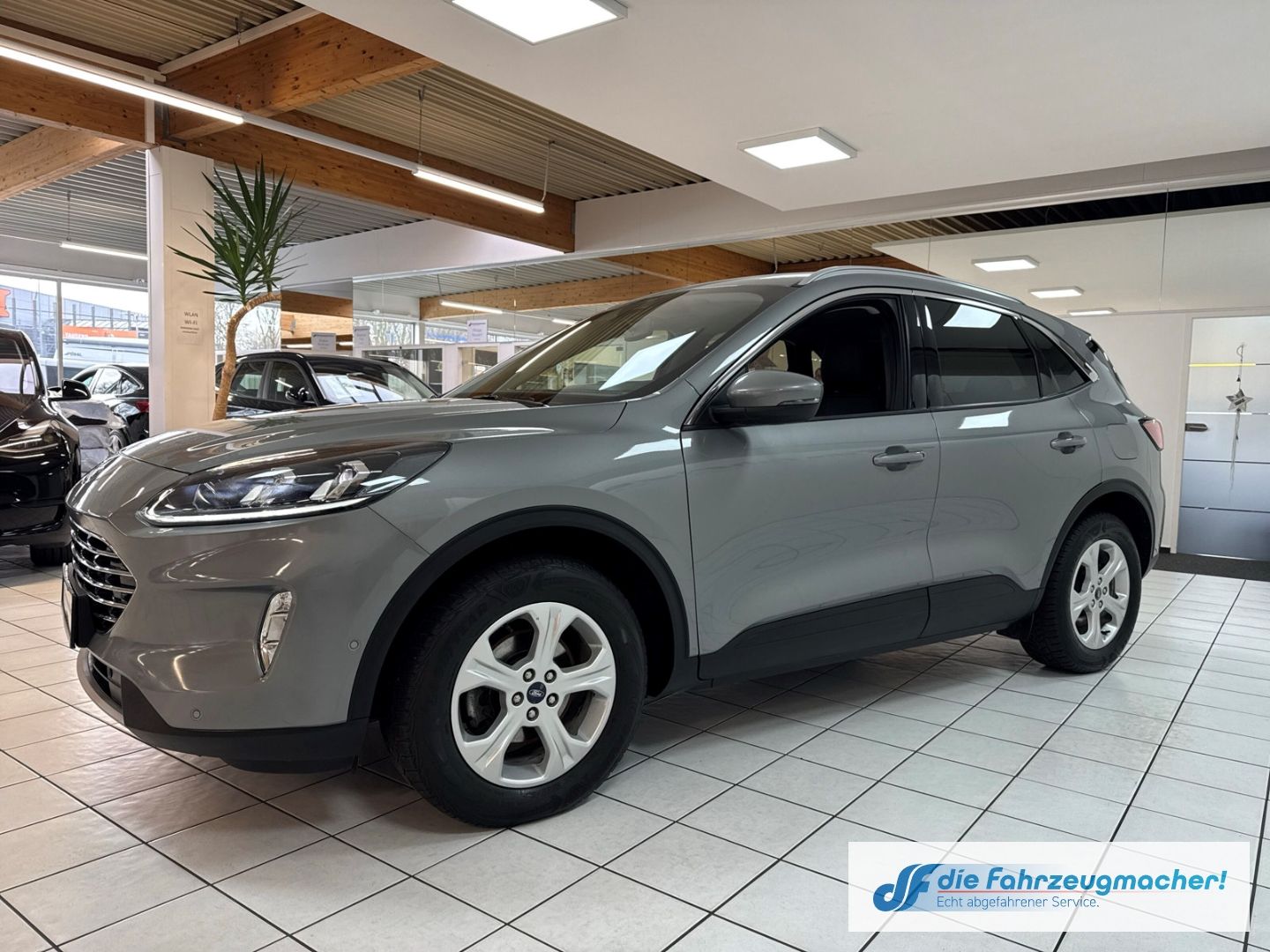 Fahrzeugabbildung Ford Kuga Titanium X HUD Navi Digitales Cockpit Sound