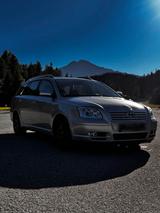 Toyota Avensis T25 1.8L - Toyota Avensis T25 mit Benzin-Antrieb