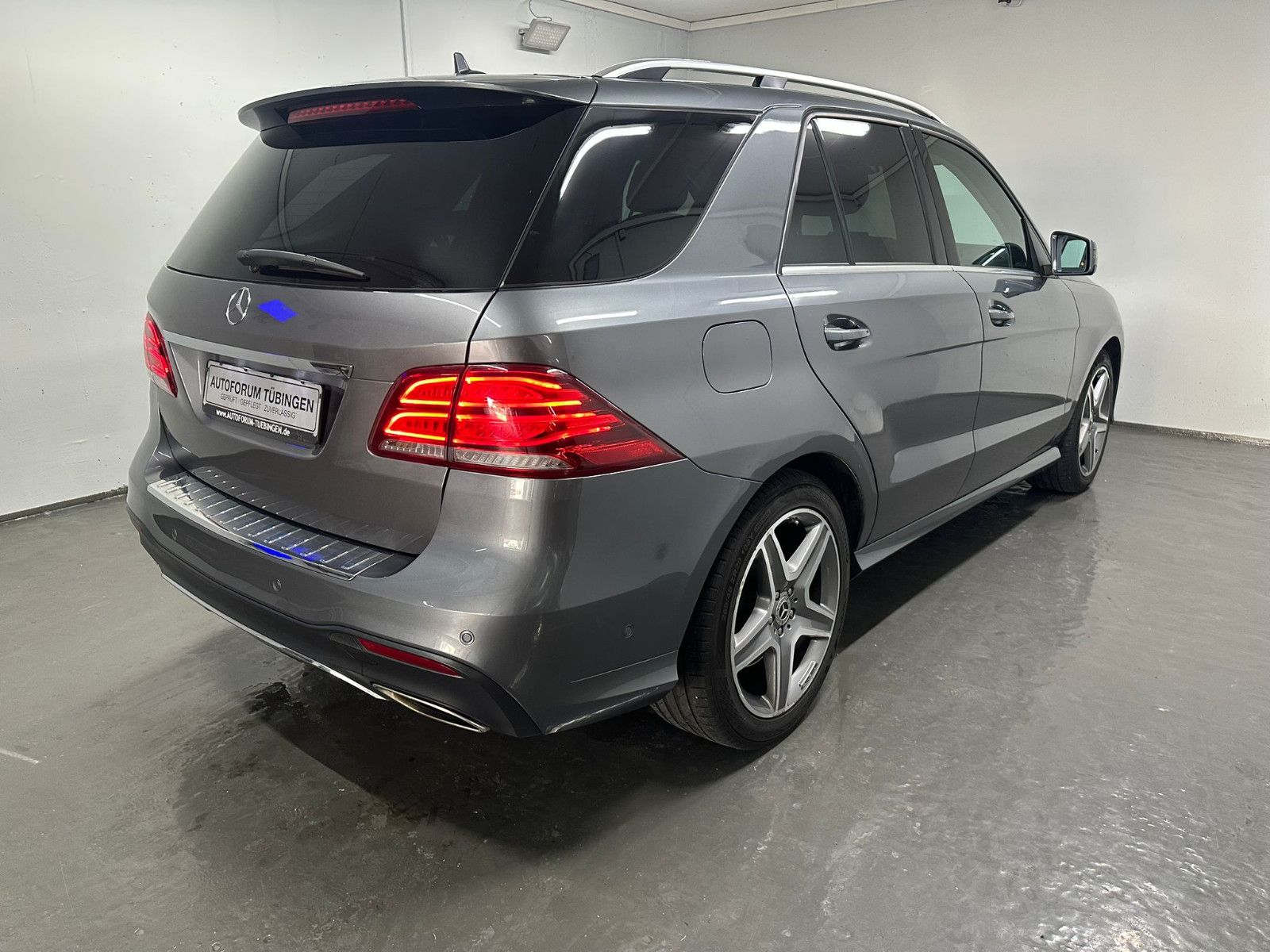Fahrzeugabbildung Mercedes-Benz GLE 500 4MATIC AMG*PANO*360*SDH*DISTRO*AHK*