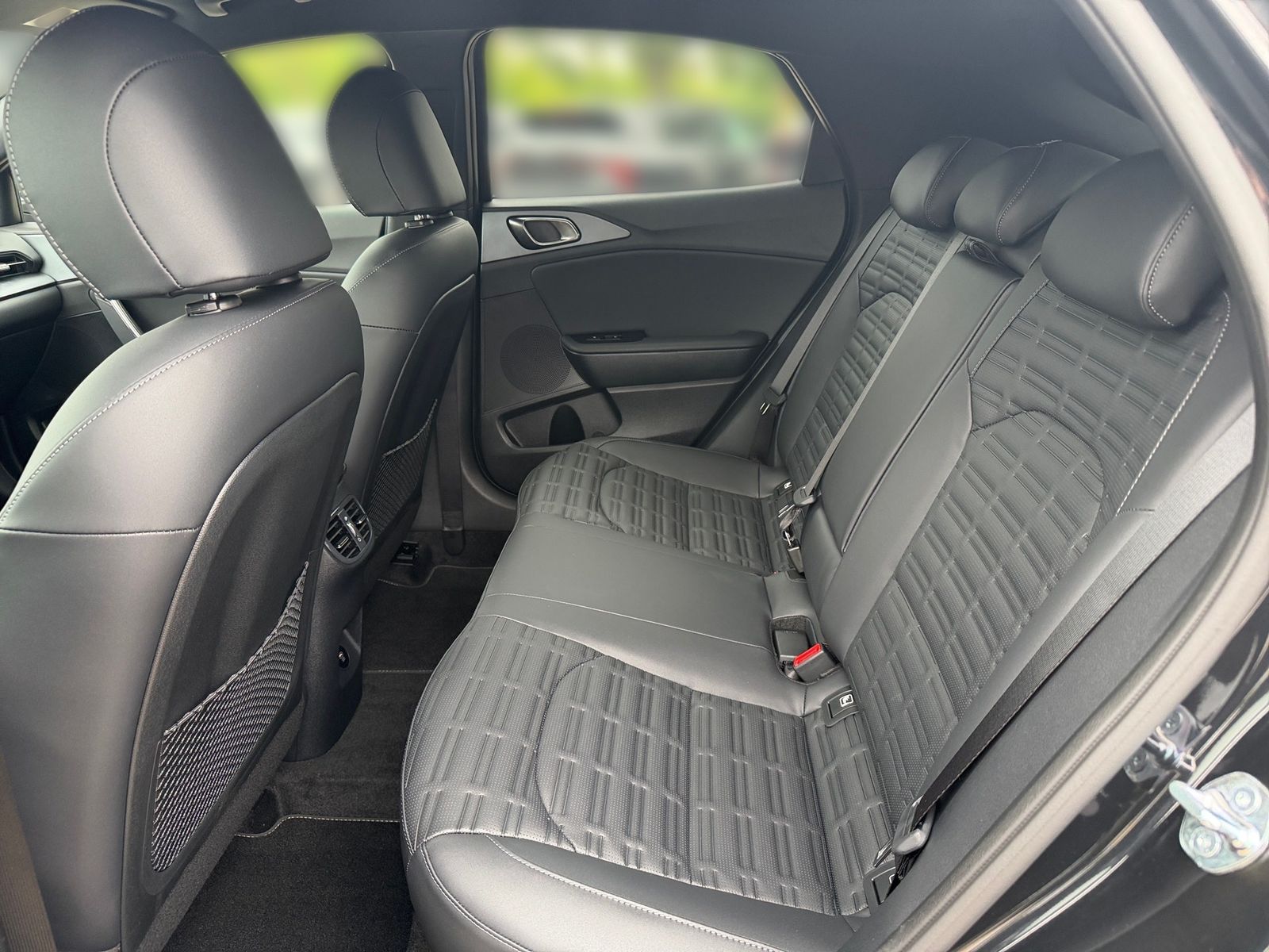 Fahrzeugabbildung Kia XCEED 1.6T 180 DCT SPI SD SITZ ADV Facelift