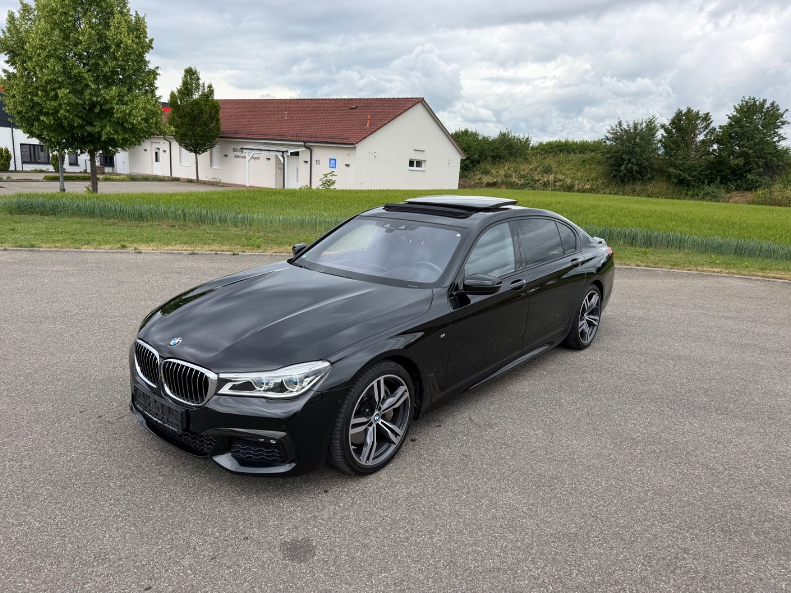 BMW 750 L i xDrive*M-PAKET*ABSOLUT VOLL*VOLL*VOLL*