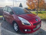 Peugeot 5008 Active Klimaaut Navi SHZ PDC