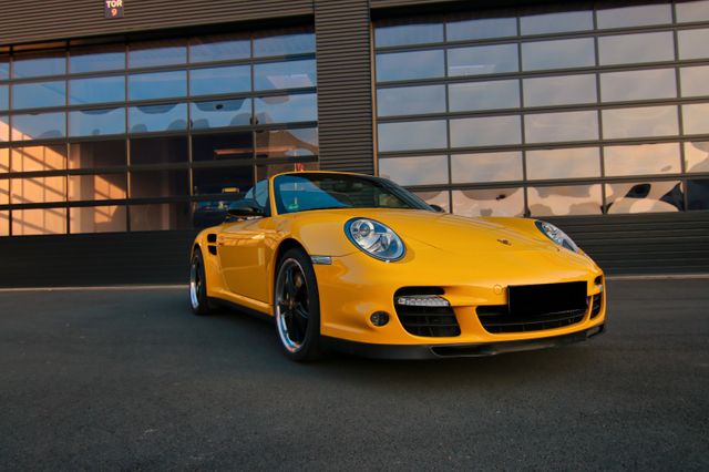 Porsche 997 911 Turbo Cabrio *1.HD*35TKM*BOSE*KERAMIK*