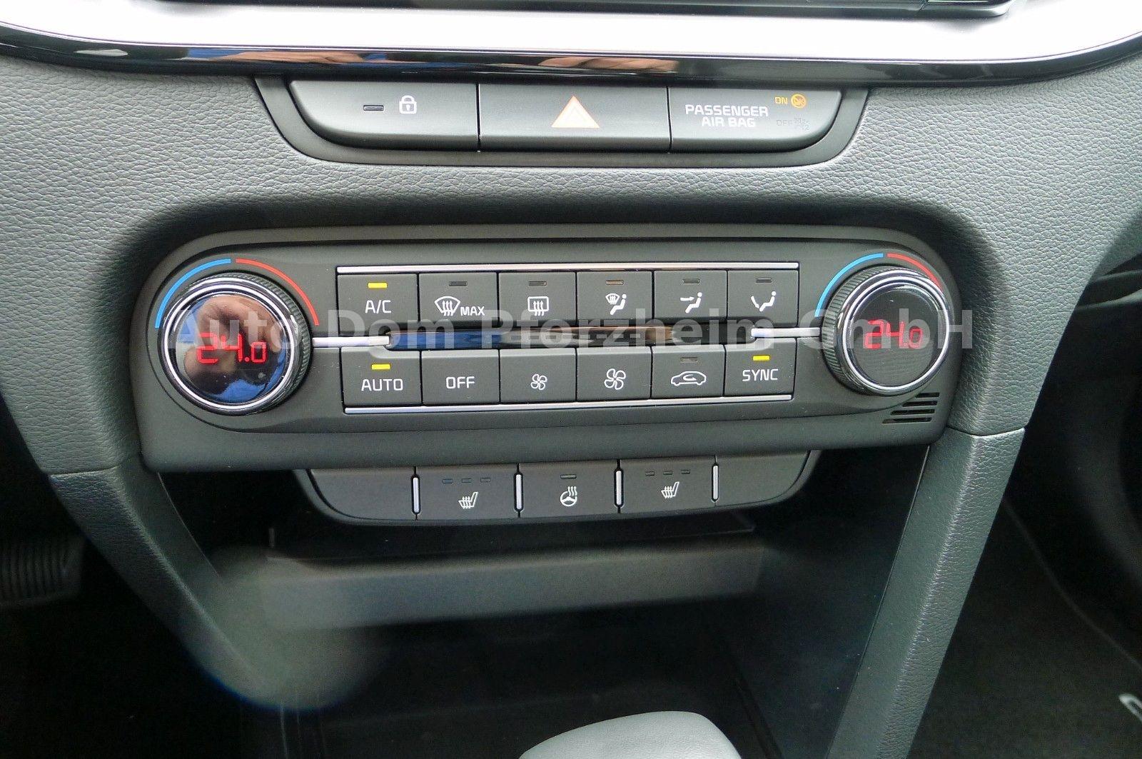 Kia Ceed SW 1.5T DCT Vision / Komfort+