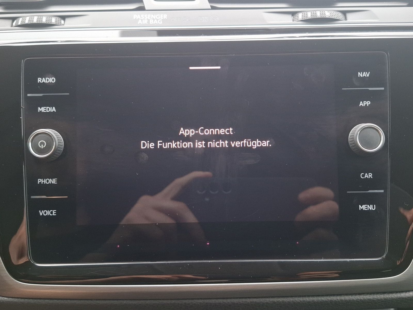 Fahrzeugabbildung Volkswagen Touran TSI Comfortline LED AHK Navi ACC RFK SH