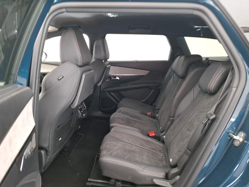 Fahrzeugabbildung Peugeot 5008 GT 1.2T NAVI/LED/SHZ/LEDER/PDC+CAM/PARKASS.