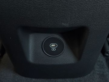 Kia Ceed 1.5 T-GDI Kamera PDC SHZ Klima CarPlay