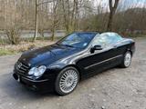 Mercedes-Benz CLK 320 CDI V6 AVANTGARDE Automatik - schwarze Mercedes-Benz CLK 320