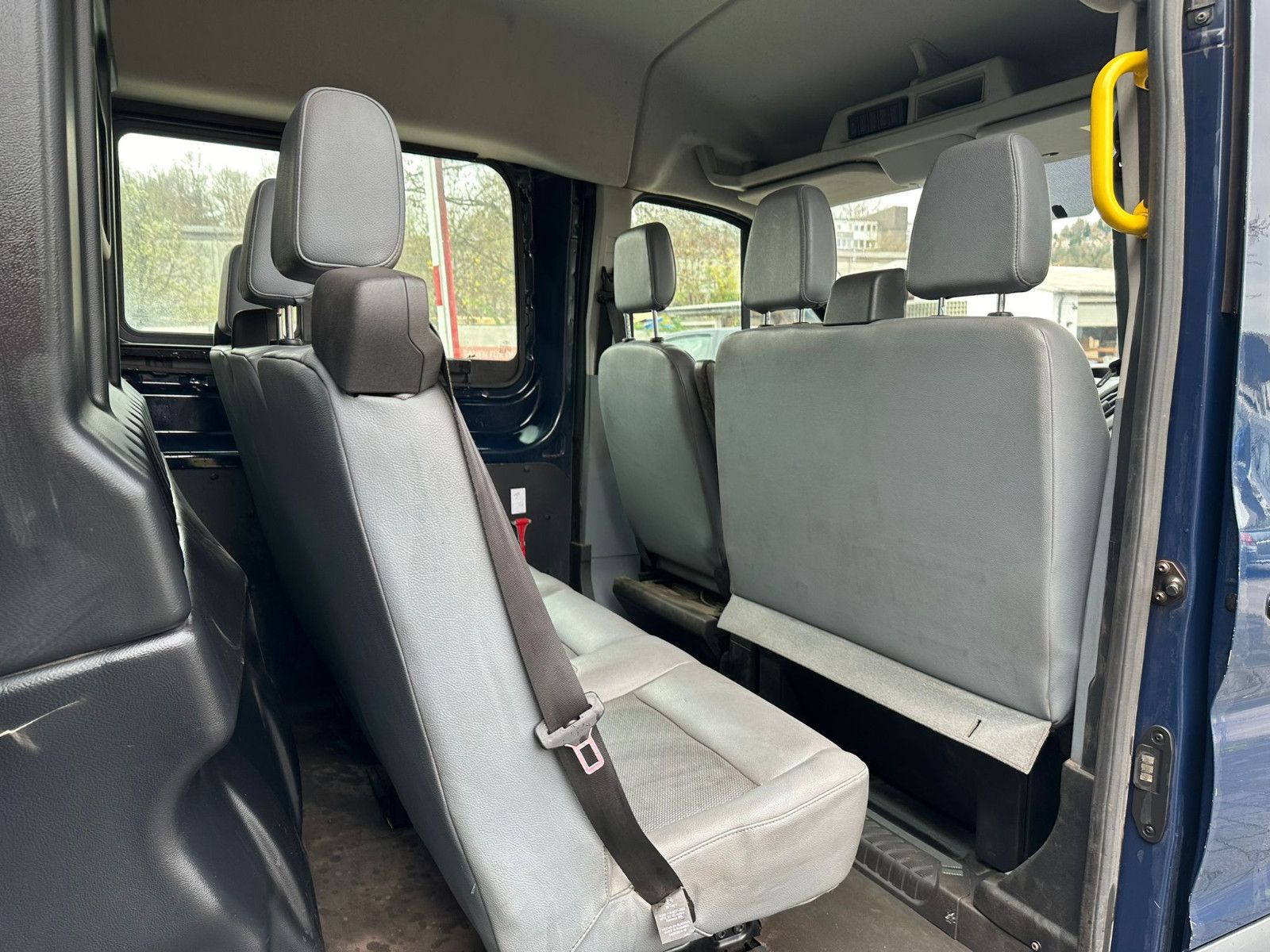 Fahrzeugabbildung Ford TRANSIT 350 L3H2 DOPPELKABINE *6 SITZE*