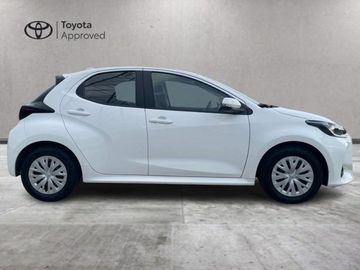 Toyota Yaris - 4