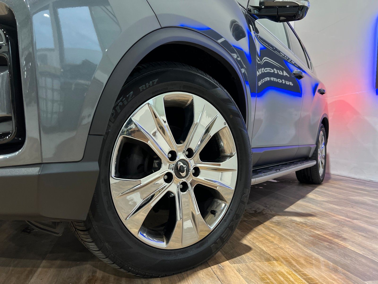 Fahrzeugabbildung Ssangyong REXTON Sapphire*AHK*360°*Sidesteps*Standheizung*