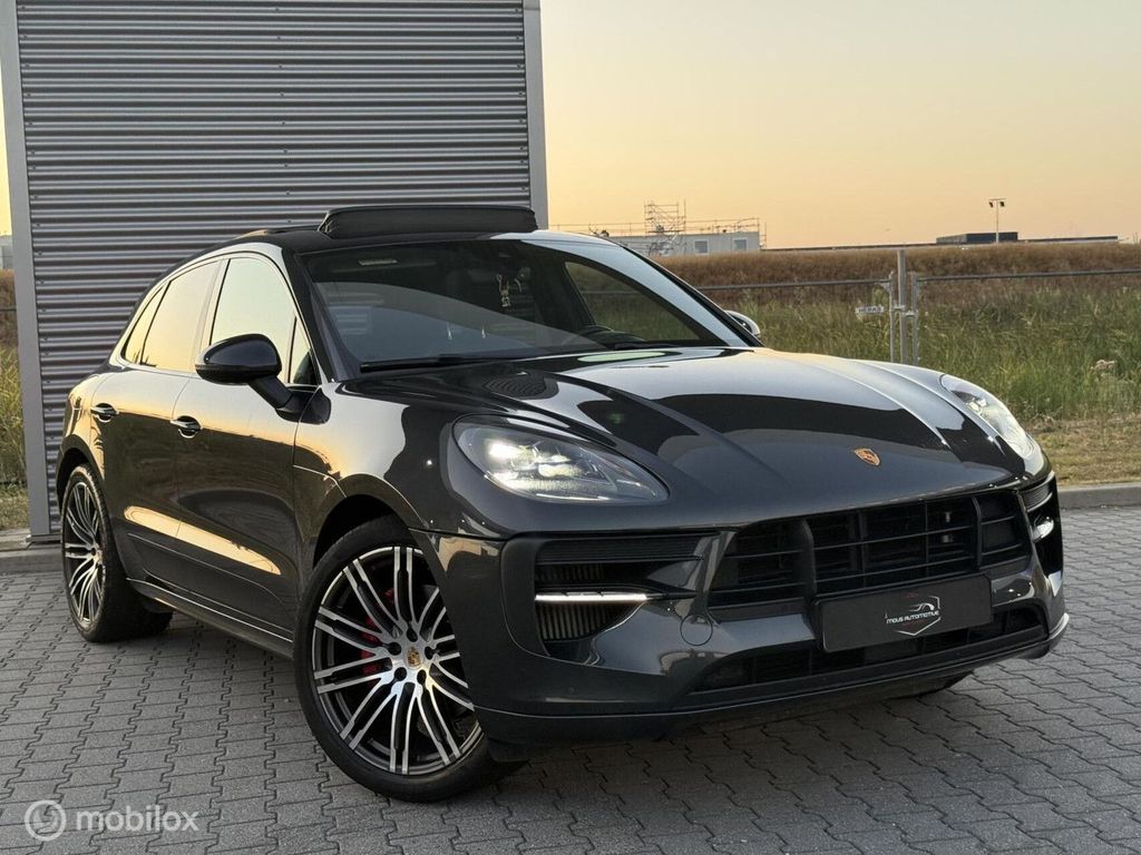 Image of Porsche Macan