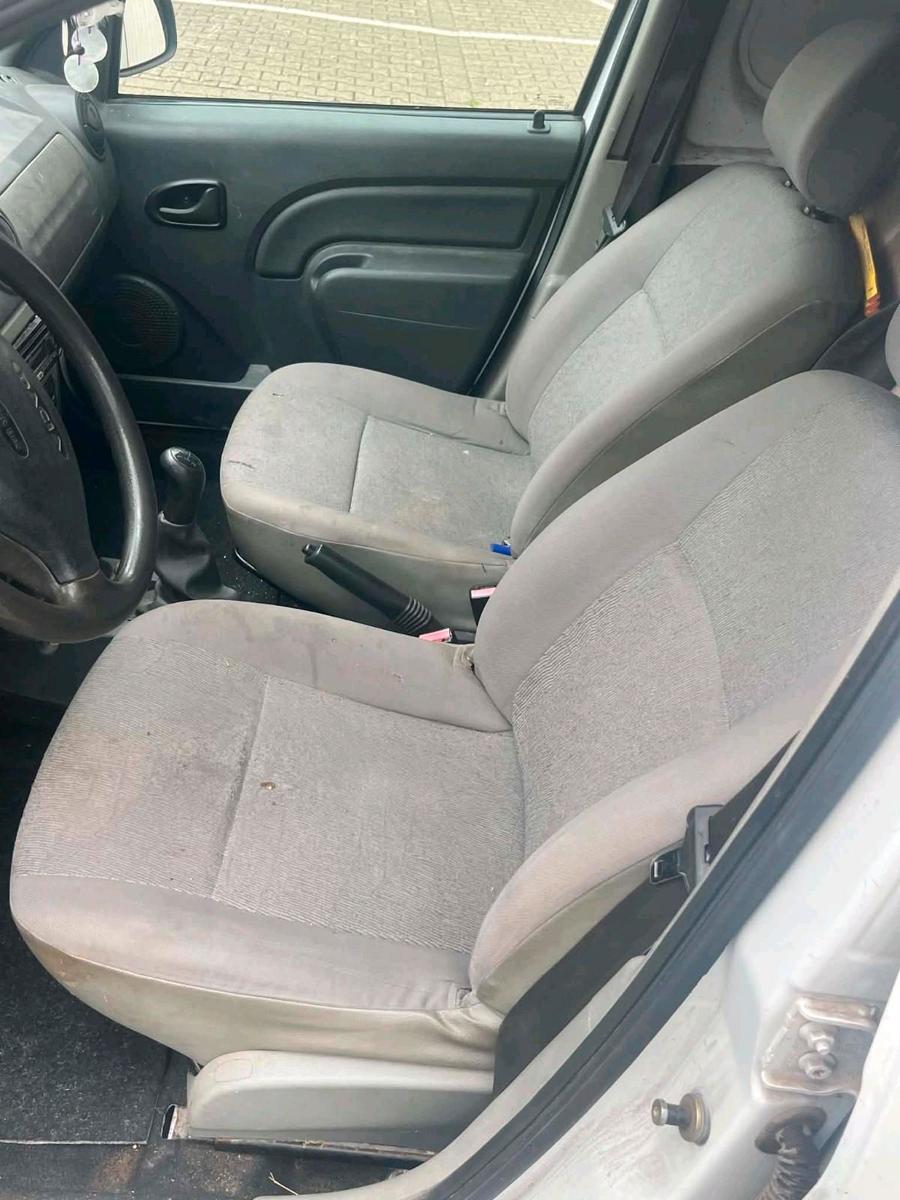 Dacia Logan 2007 — photo 5