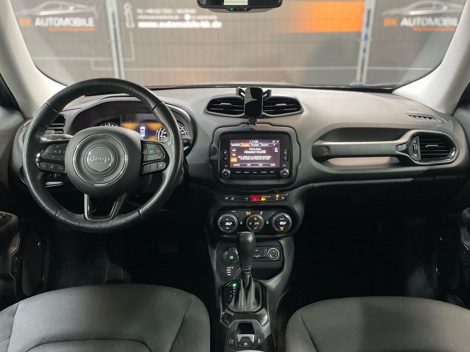 Fahrzeugabbildung Jeep Renegade Limited 4WD#Bi-Xen#ACC#Spur#Keyless#Bea