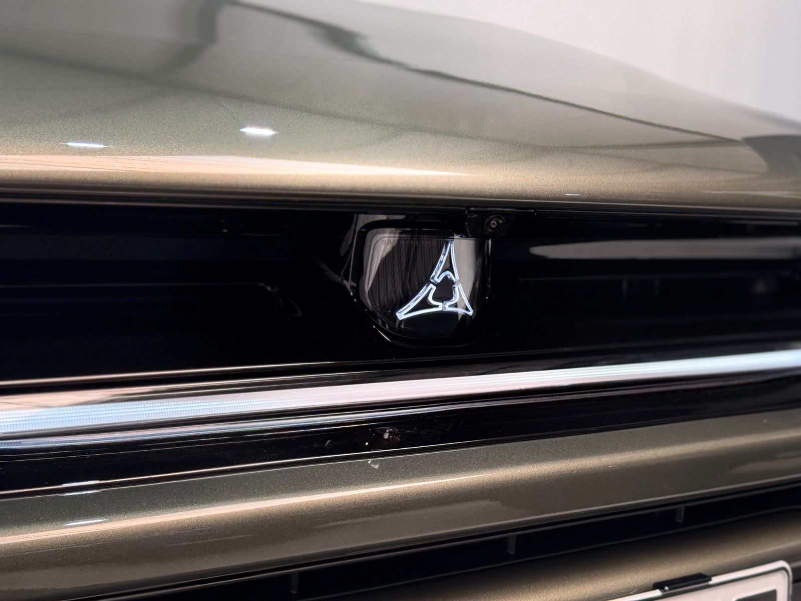 Fahrzeugabbildung Dodge Charger R/T - 2 Door - SIXPACK - ALLRAD