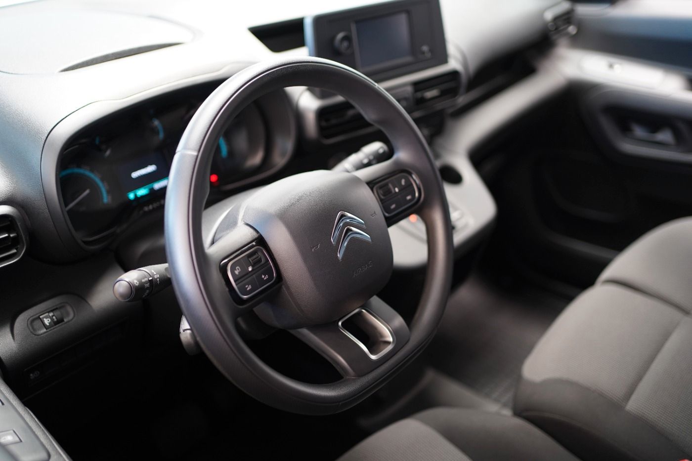 Fahrzeugabbildung Citroën Berlingo L2 Elektro 100 99,5 % State of Health