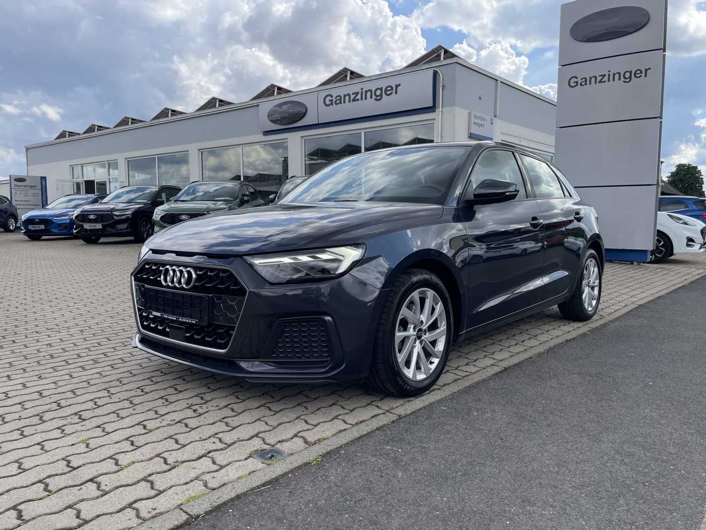 Audi A1 Sportback Advanced Automatik, 1. HAND+GARANTI