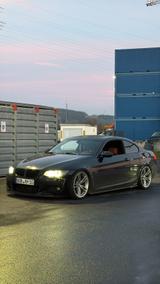 BMW E92 325D - BMW 325 mit Diesel-Antrieb: Coupe