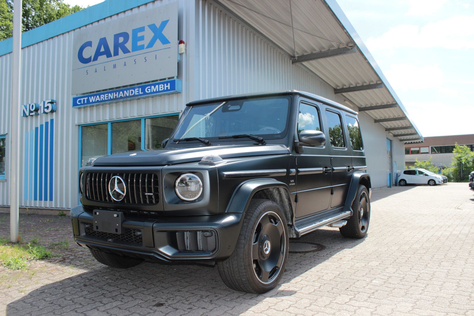 Fahrzeugabbildung Mercedes-Benz G 63 AMG *MY26* *A22* *SUPERIOR* *CARBON*
