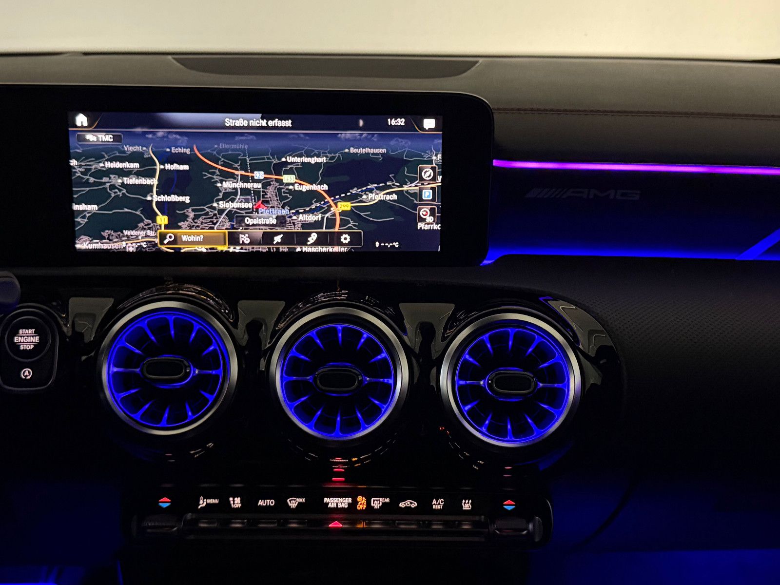 Fahrzeugabbildung Mercedes-Benz CLA 35 AMG SB 4-MATIC/BURMESTER/360*/DISTRONIC+