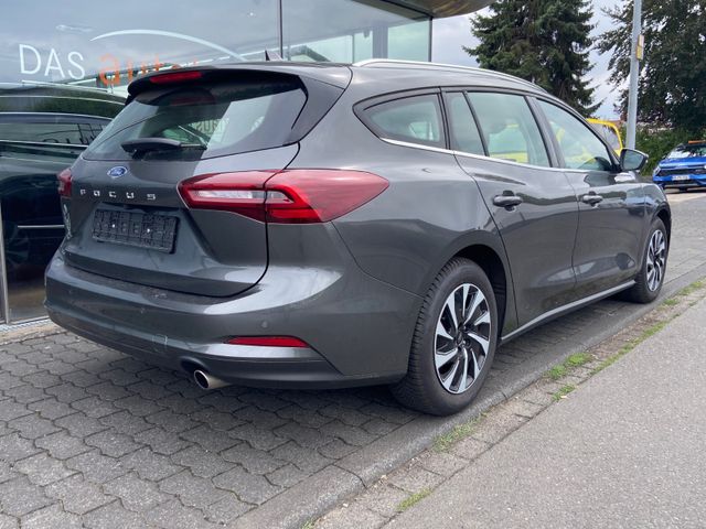 Fahrzeugabbildung Ford Focus Turnier Titanium NAVI+RFK , AHK abnehmbar
