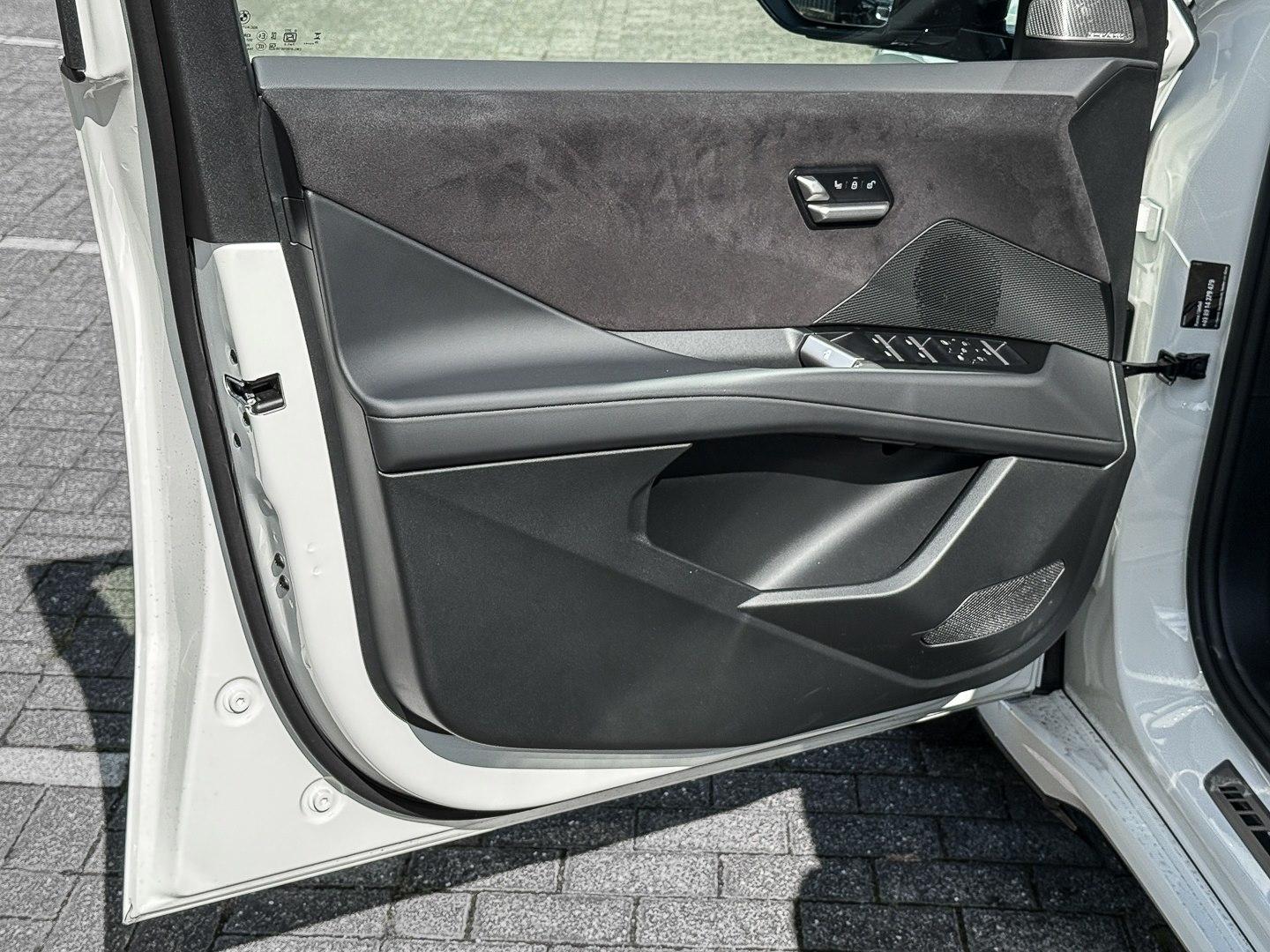 BMW iX3 40 SOFORT VERFÜGBAR * M Sport Pro * AC-Laden