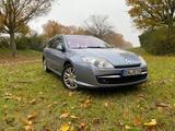 Renault Laguna Grandtour Initiale 2.0 dCi FAP 127kW ... - Renault Laguna Initiale mit Diesel-Antrieb