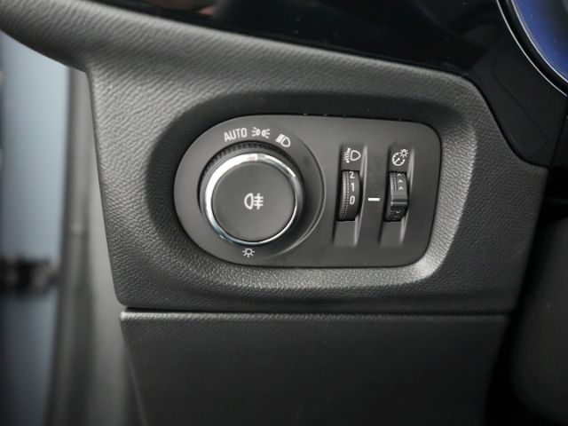 Corsa F FACELIFT+LED+RÜCKFAHRKAMERA+SITZHEIZUNG+