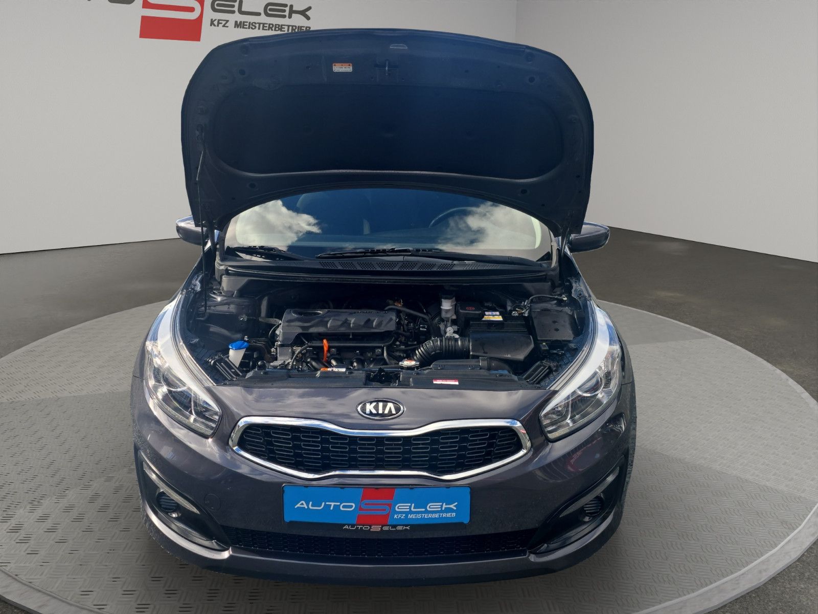 Fahrzeugabbildung Kia Cee'd Lenkradheizung/ NAVI/ RÜCKFAHRKAMERA