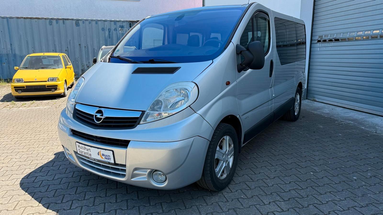 Opel Vivaro Kombi 2.5 CDTi Tour*Automatik*NAVI*Sitzhz