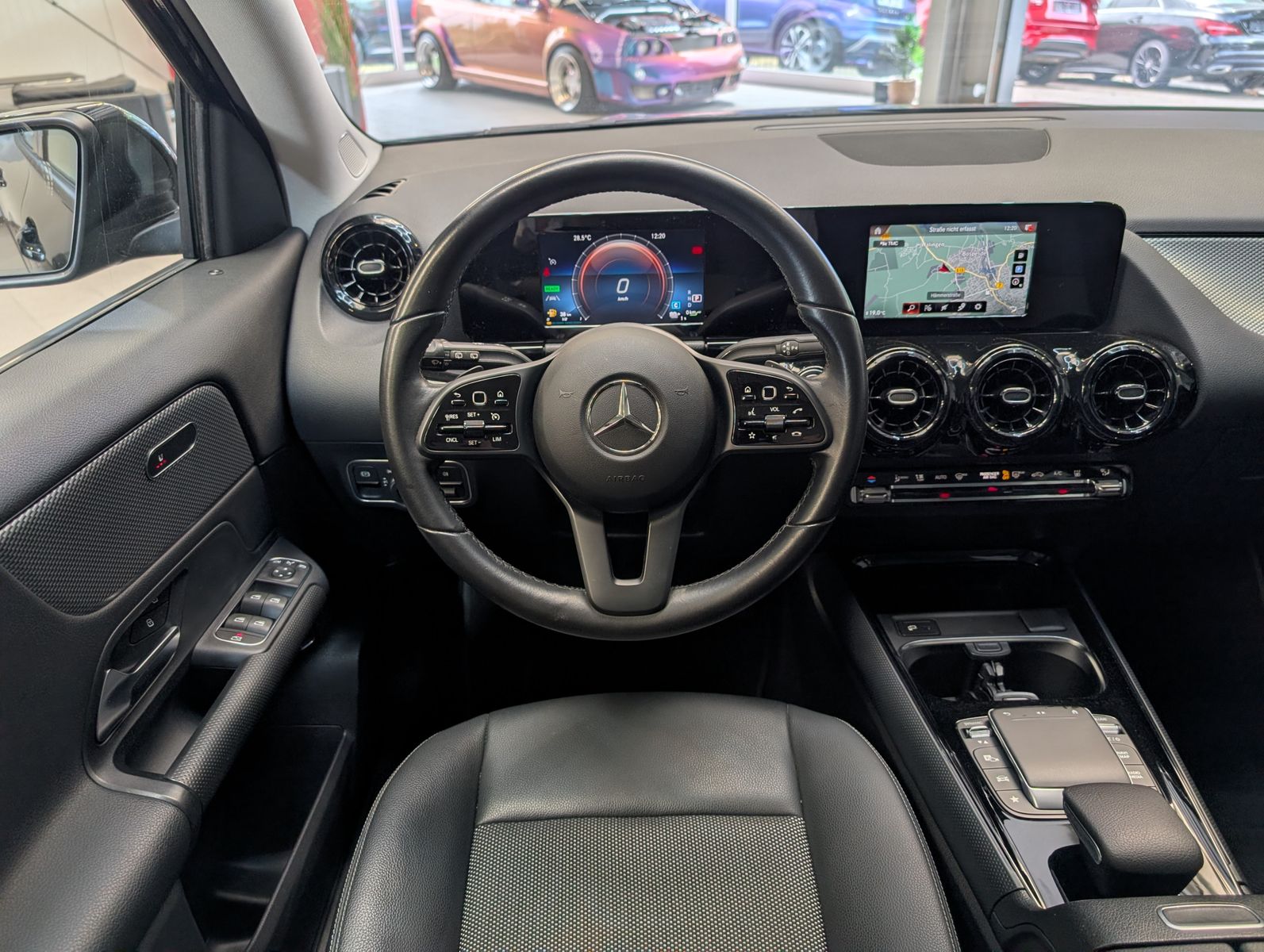 Fahrzeugabbildung Mercedes-Benz GLA 250 e EQ LED*NAVI*CARPLAY*SPURH.*PARKASSIST*