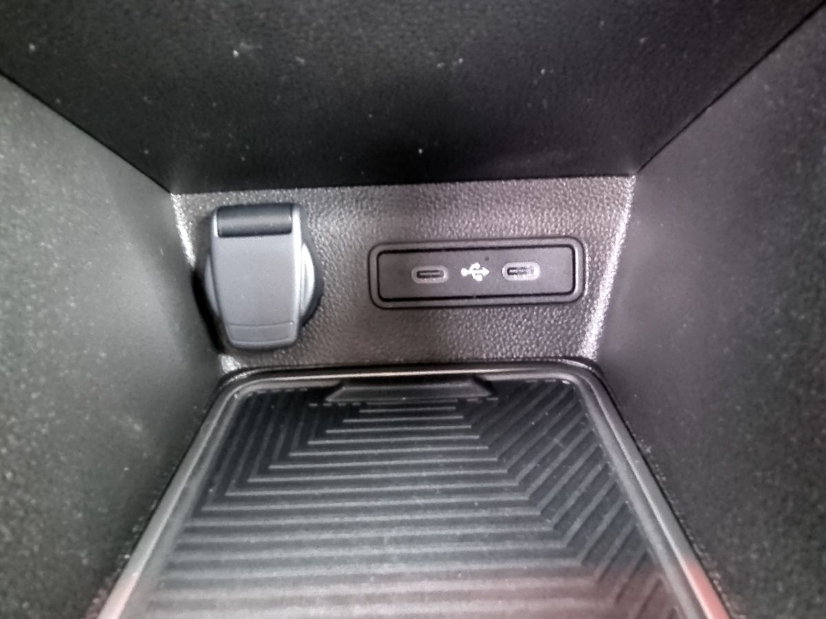 Fahrzeugabbildung Renault R 4 E-Tech elektrisch Iconic 150 Comfort Range