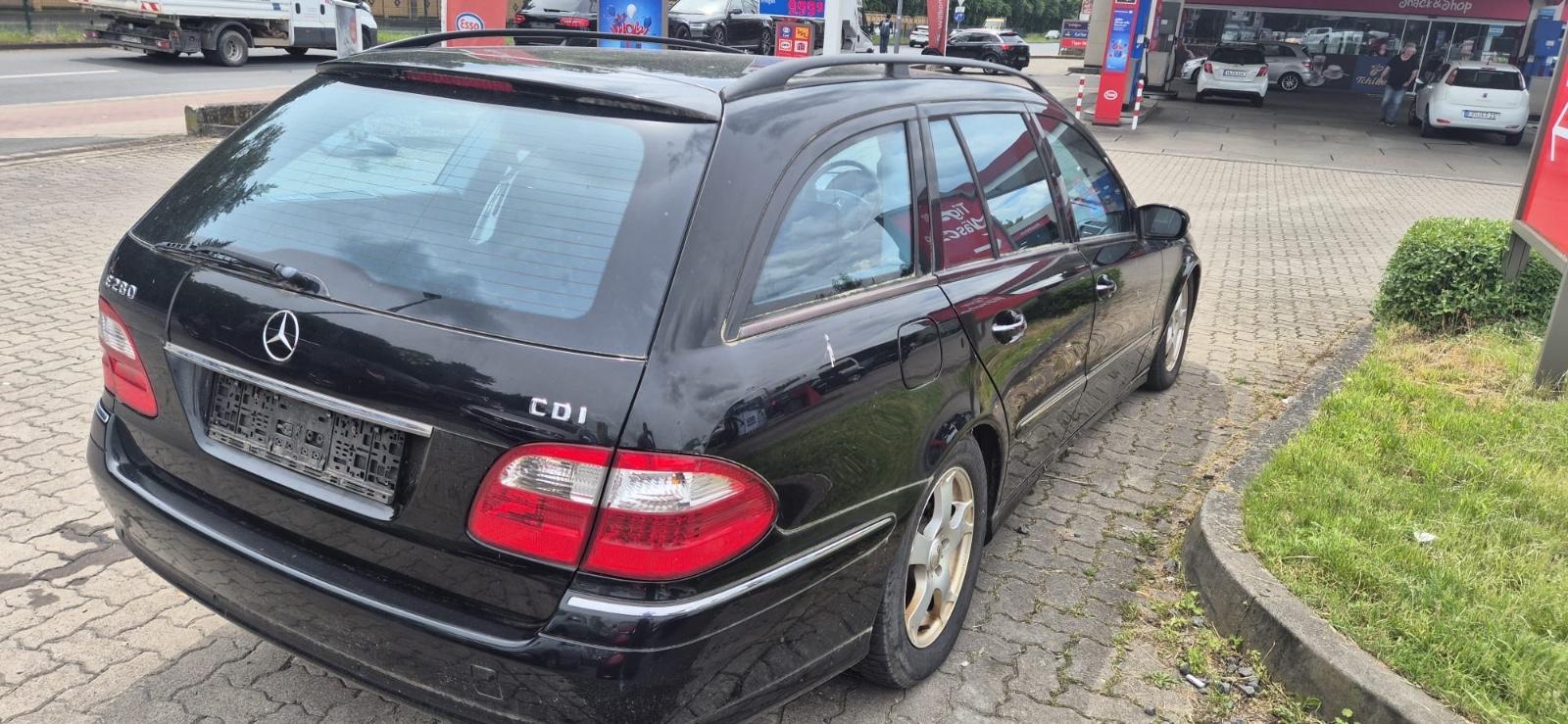 Mercedes-Benz E 280 CDI T AVANTGARDE