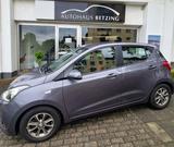 Hyundai i10 1,0 Klima Sitzhzg. Lenkradhzg. - Hyundai i10 in Solingen