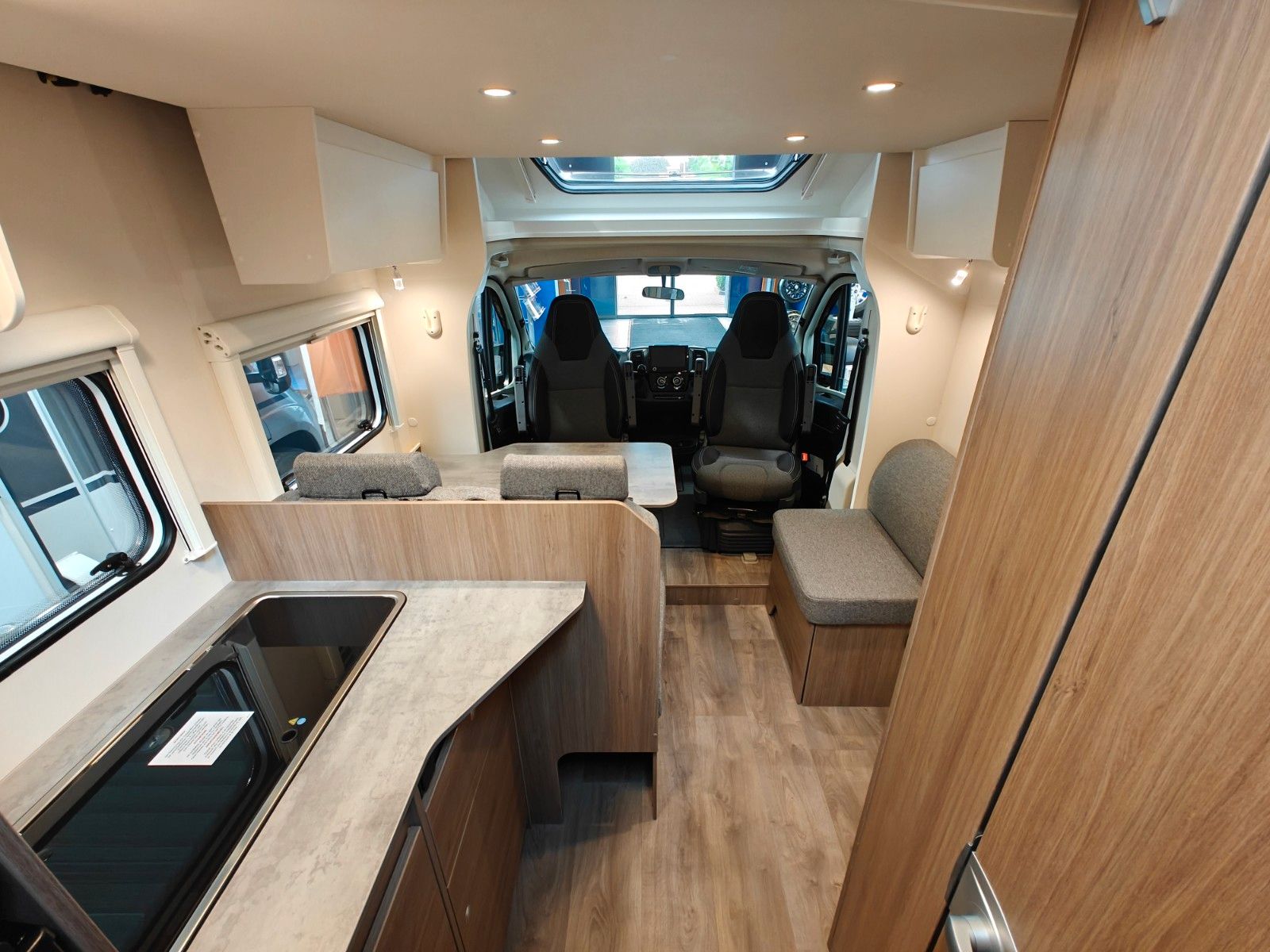 Fahrzeugabbildung Carado T-338 S  HERBST-DEAL SIE SPAREN 15.326 € !