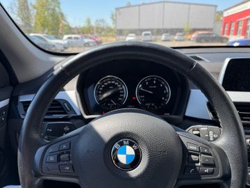 BMW X1 sDrive 18 d Advantage+LED+SHZ+AHK+Navi+Garant