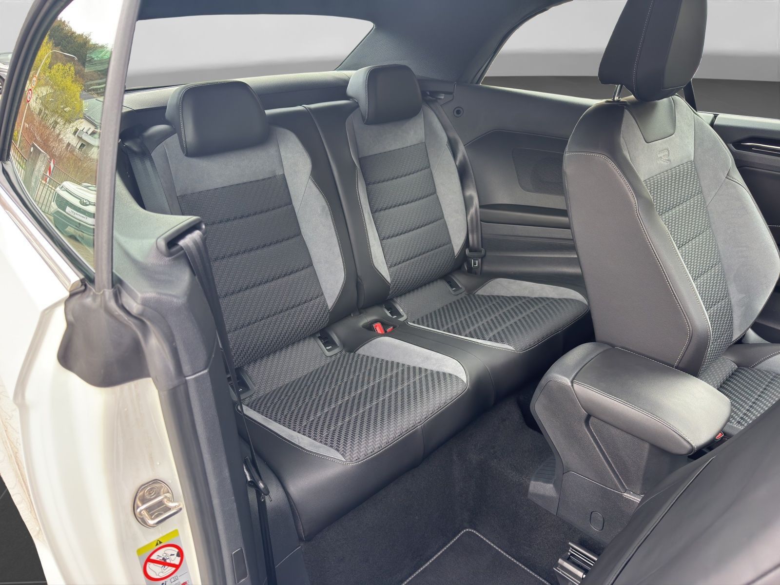 Volkswagen T-Roc - Bild 7