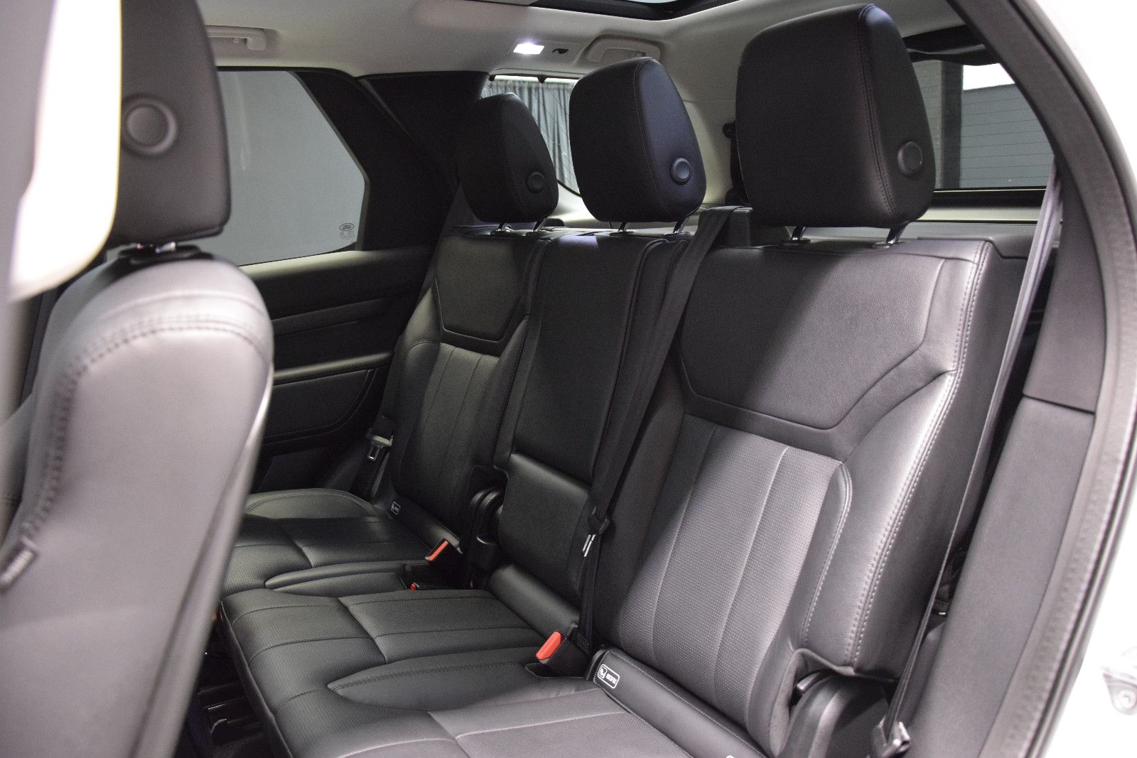 Fahrzeugabbildung Land Rover Discovery 5 HSE SDV6 Pano 7. Sitze Meridian 360°